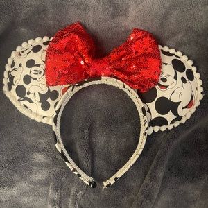 Minnie ears